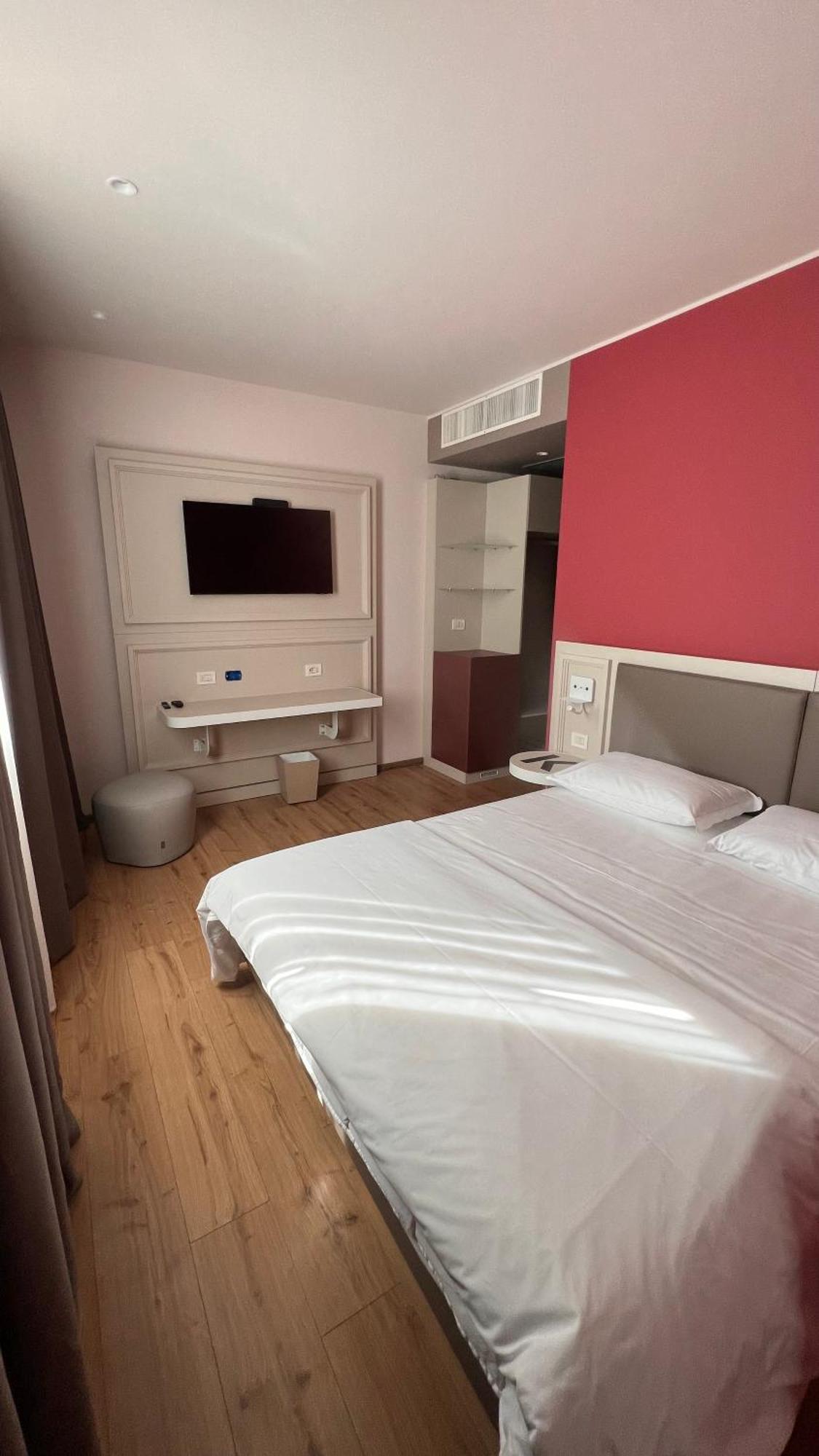 Kare Otel Banchette D'Ivrea Dış mekan fotoğraf